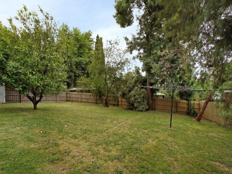 35 Timms Avenue, Croydon VIC 3136