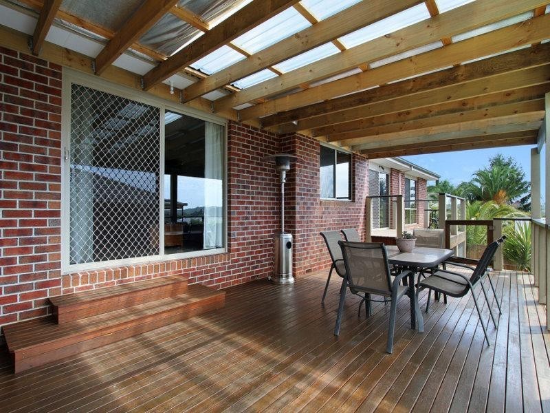 1 Sirocco Court, Wandin North VIC 3139