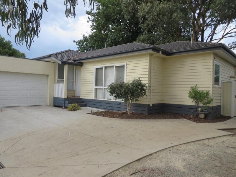 16A Belmont Road West, Croydon South VIC 3136