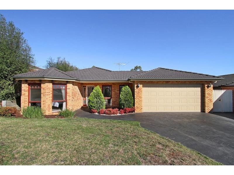 4 Mentor Grove, Lilydale VIC 3140