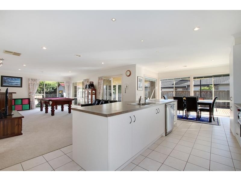 4 Mentor Grove, Lilydale VIC 3140