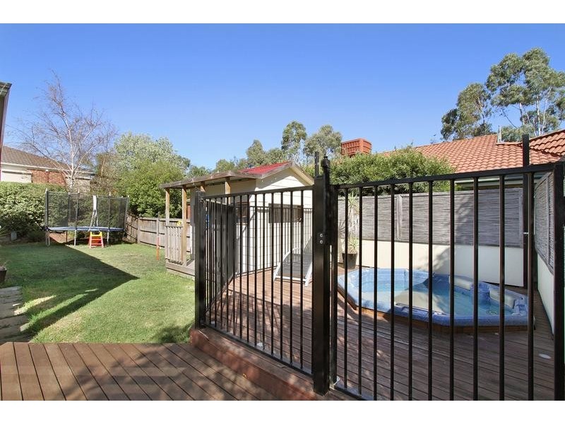 4 Mentor Grove, Lilydale VIC 3140