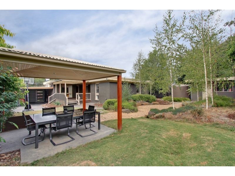 5 Emora Street, Croydon VIC 3136