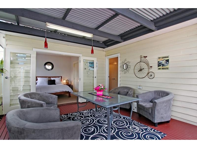 1/16 Belmont Road West, Croydon South VIC 3136