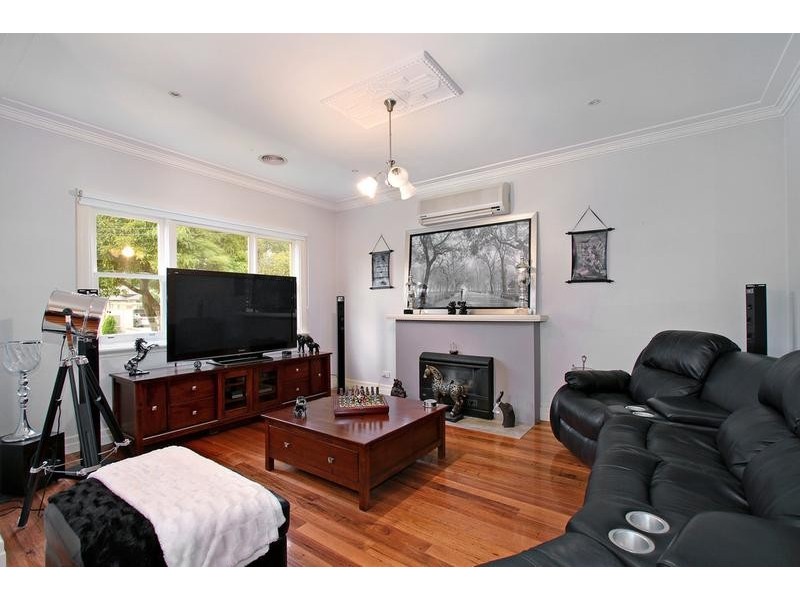 1/16 Belmont Road West, Croydon South VIC 3136