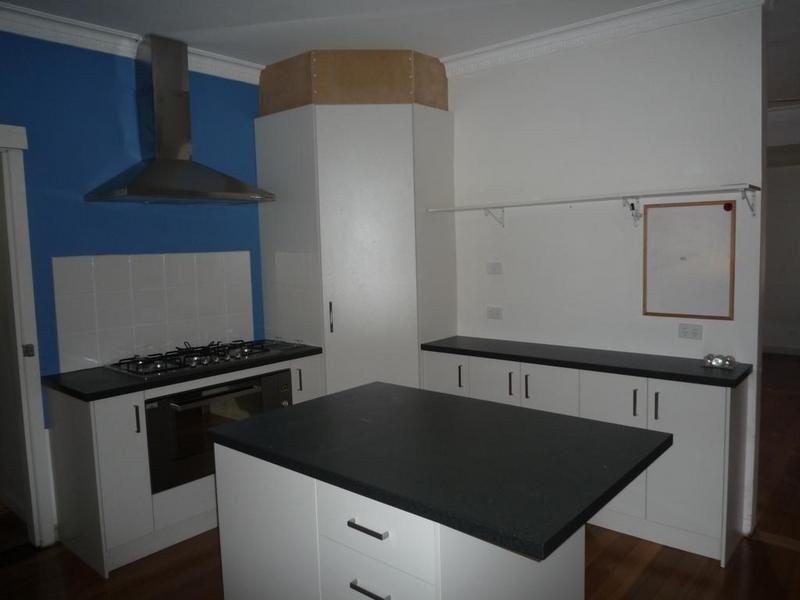 54 Canterbury Road, Montrose VIC 3765