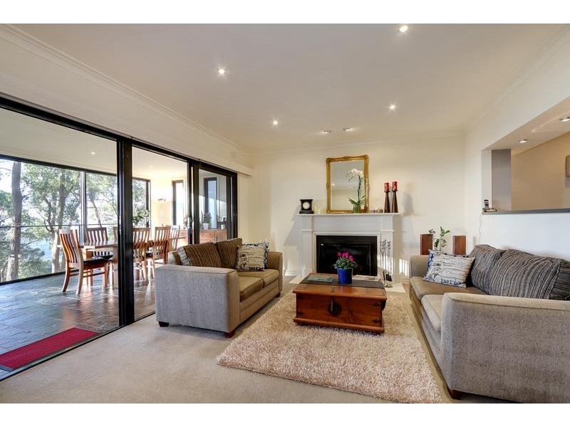 24 Scenic Cresent, Kalorama VIC 3766