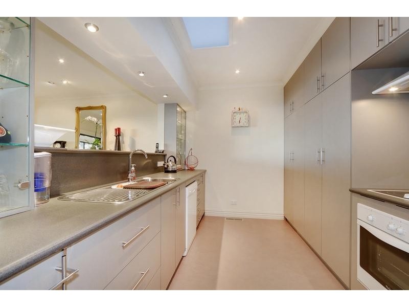 24 Scenic Cresent, Kalorama VIC 3766