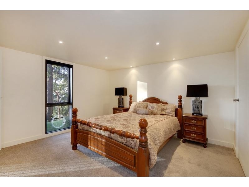 24 Scenic Cresent, Kalorama VIC 3766