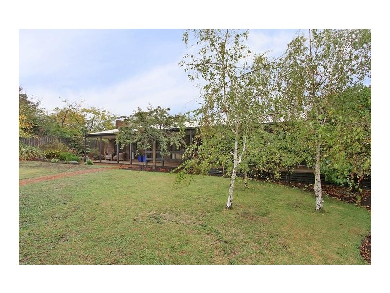 8 Kirsten Court, Mooroolbark VIC 3138