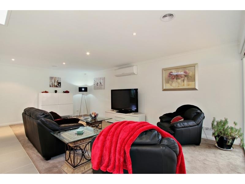 67A Geoffrey Drive, Kilsyth VIC 3137