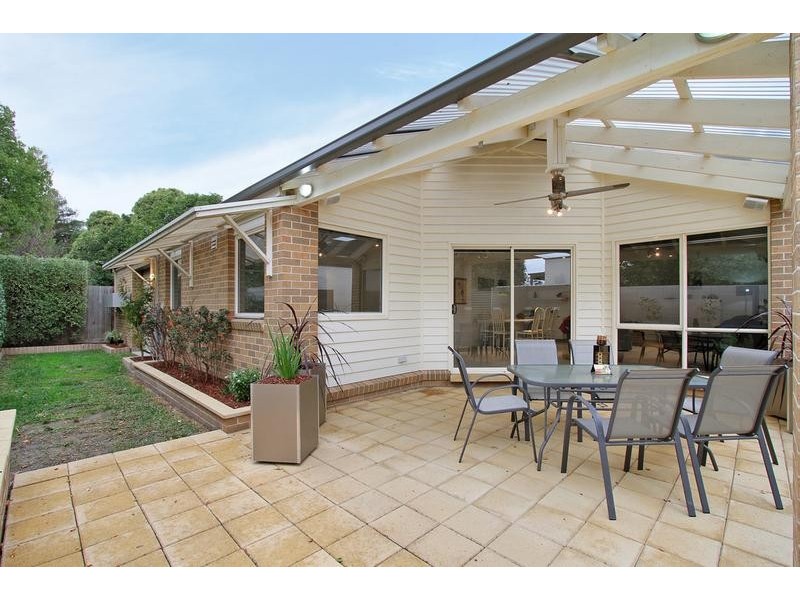 67A Geoffrey Drive, Kilsyth VIC 3137