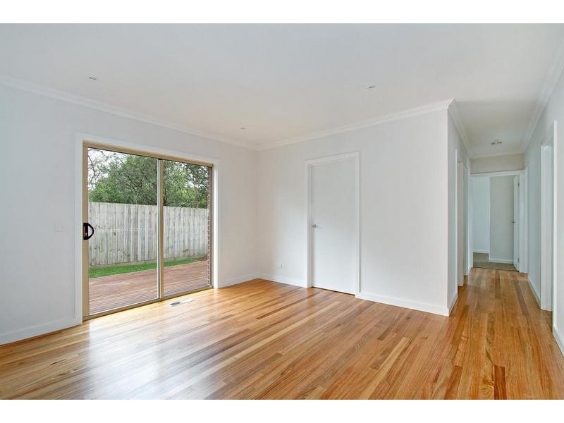 2/23 Gracedale Avenue, Ringwood East VIC 3135