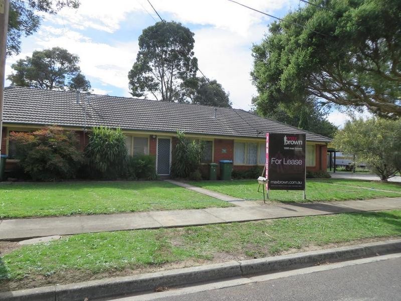 2/5 Parrs Road, Croydon VIC 3136