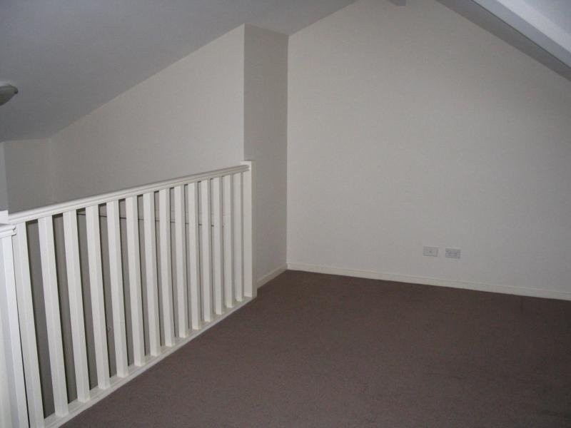 15/13-15 Hewish Road, Croydon VIC 3136