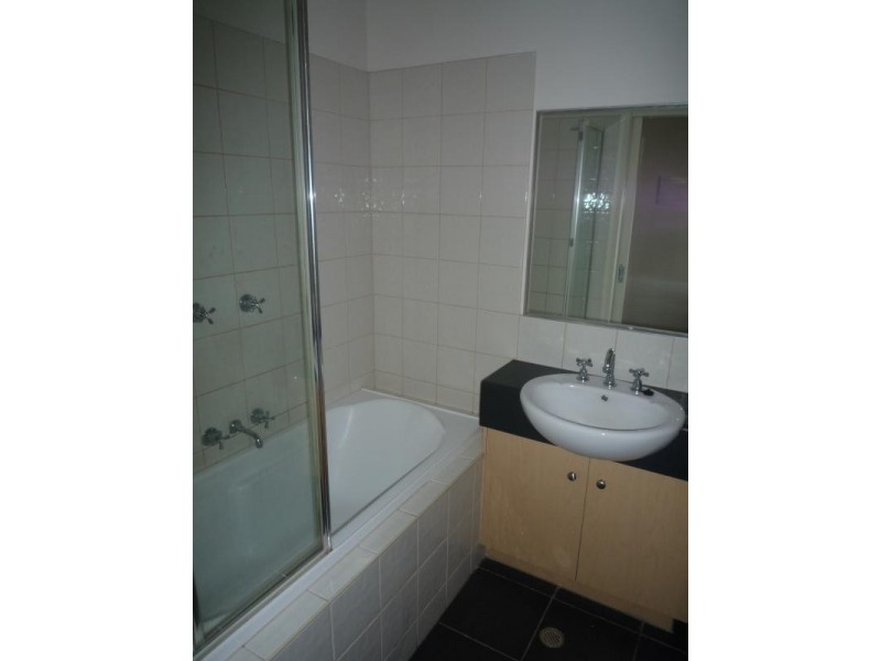 15/13-15 Hewish Road, Croydon VIC 3136