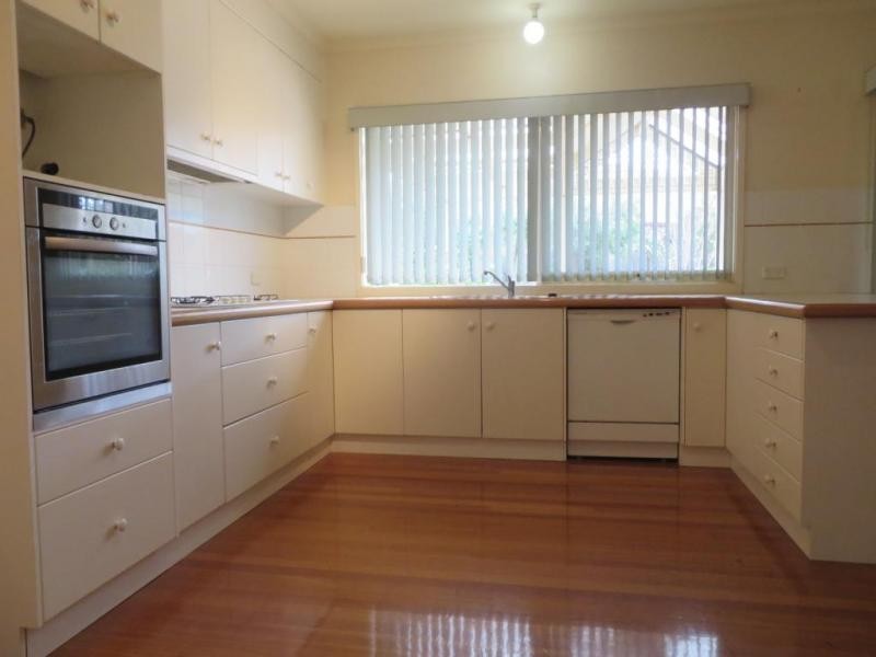 7 Defelice Place, Mooroolbark VIC 3138