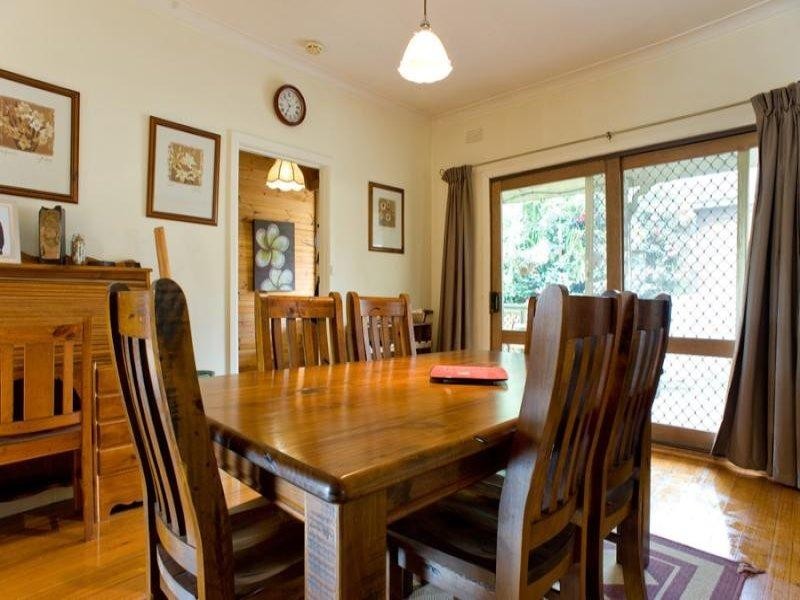 19 Dorchester Avenue, Montrose VIC 3765