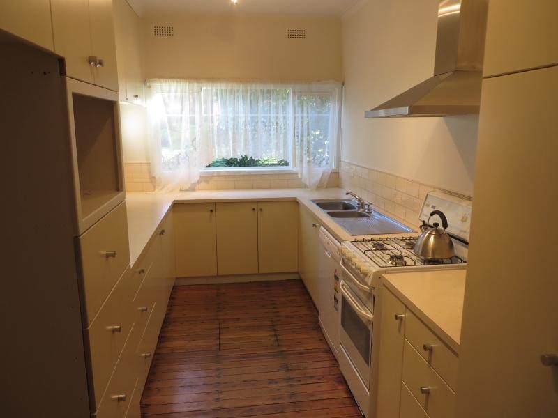 19 Dorchester Avenue, Montrose VIC 3765