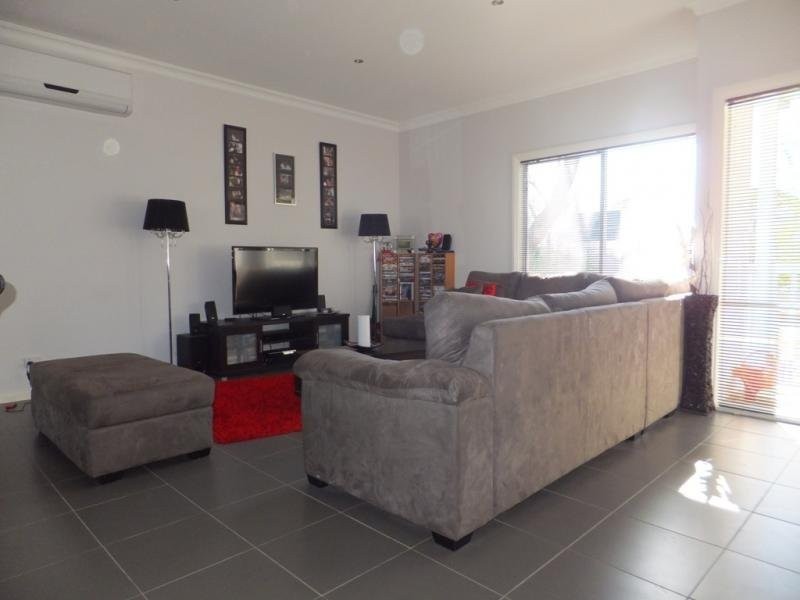 2/114 Anderson Street, Lilydale VIC 3140