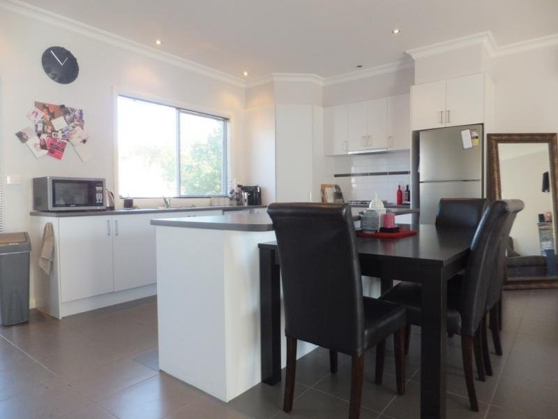 2/114 Anderson Street, Lilydale VIC 3140