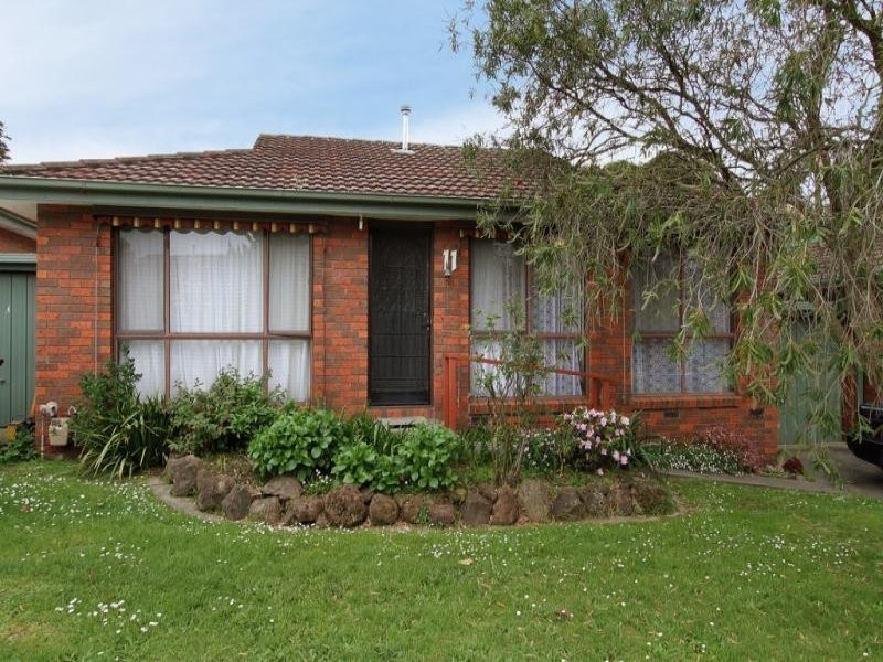 11/16 Lusher Road, Croydon VIC 3136