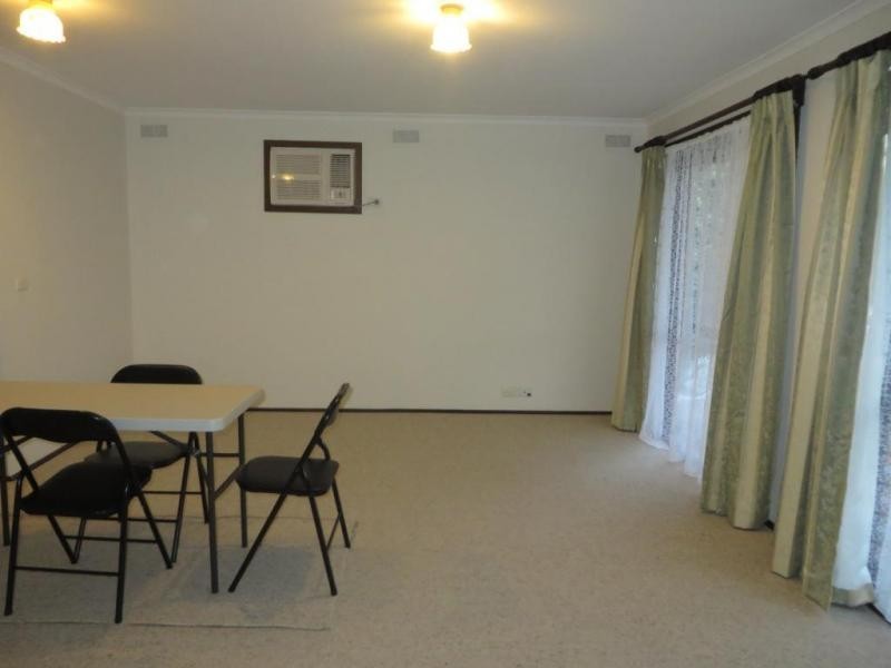 11/16 Lusher Road, Croydon VIC 3136
