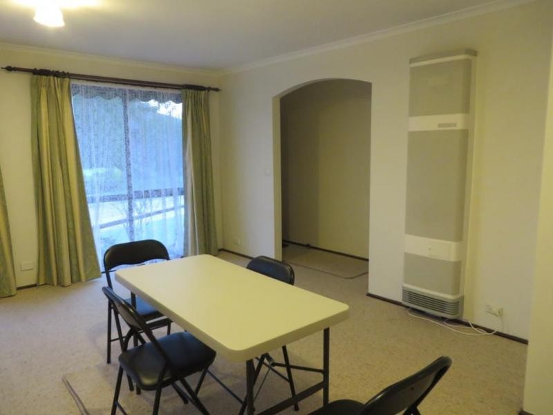 11/16 Lusher Road, Croydon VIC 3136