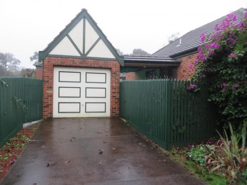 8/5 Devenish Avenue, Montrose VIC 3765