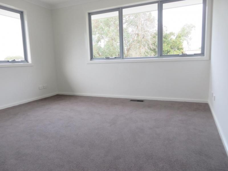 2/84 Croydon Road, Croydon VIC 3136