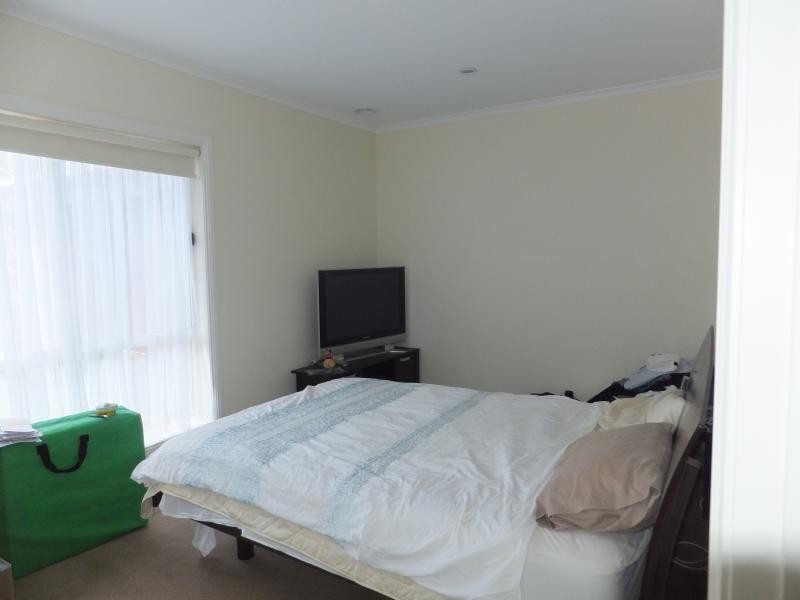 61A Dryden Concourse, Mooroolbark VIC 3138