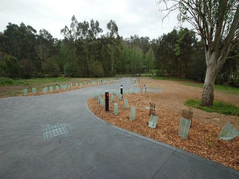 5 Guest House Close, Seville VIC 3139