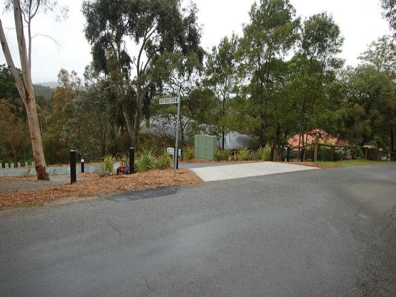 5 Guest House Close, Seville VIC 3139