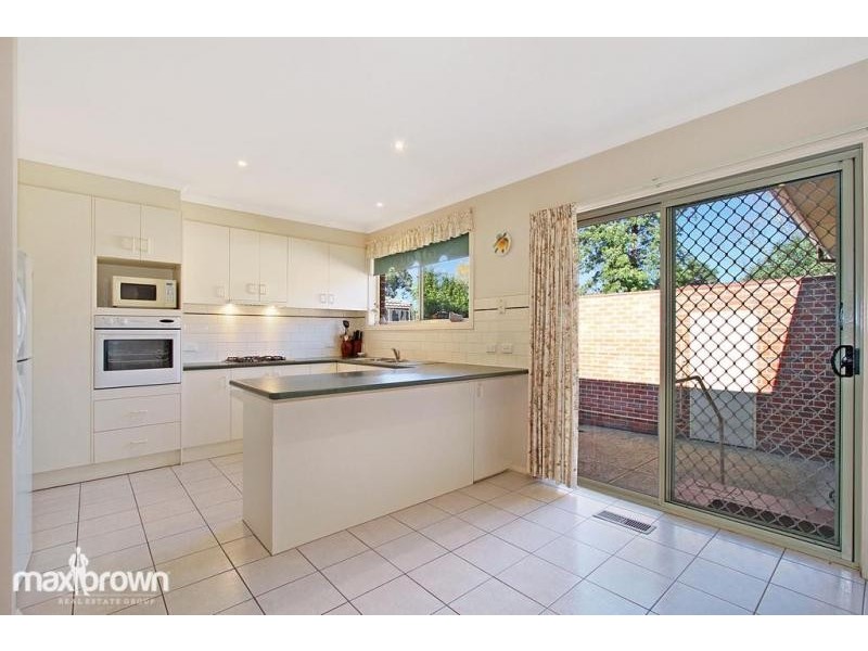 2/20 Kitchener Road, Croydon VIC 3136