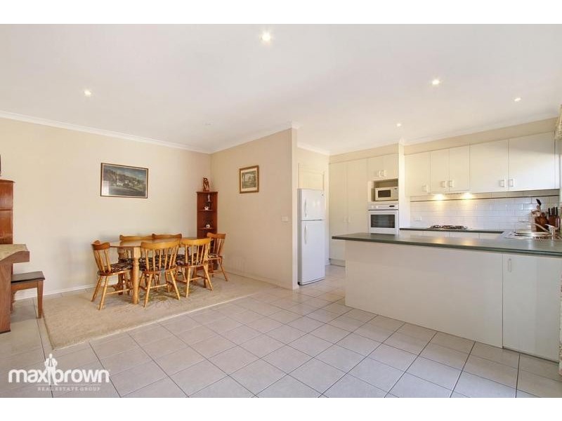 2/20 Kitchener Road, Croydon VIC 3136