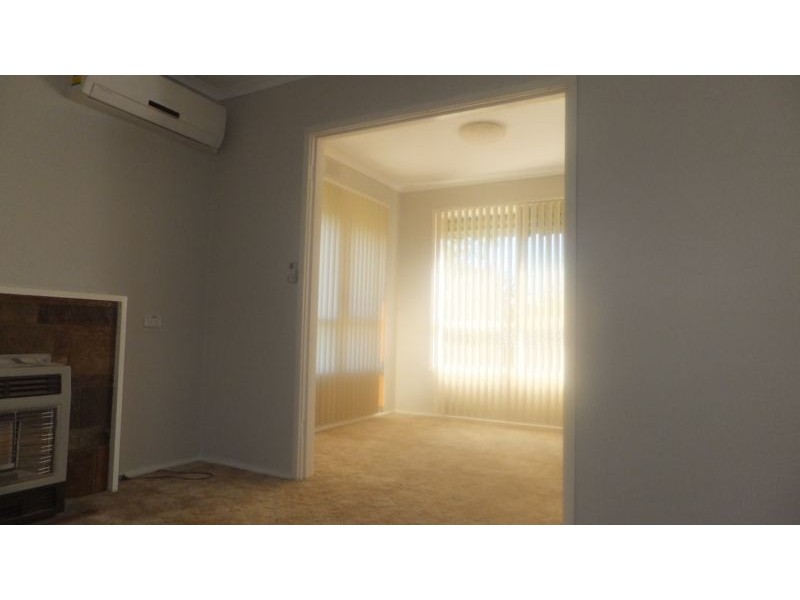 305 Hull Road, Mooroolbark VIC 3138