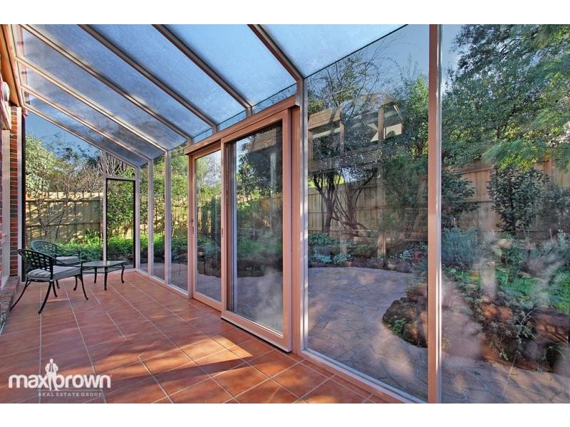 8a Binbrook Drive, Croydon VIC 3136