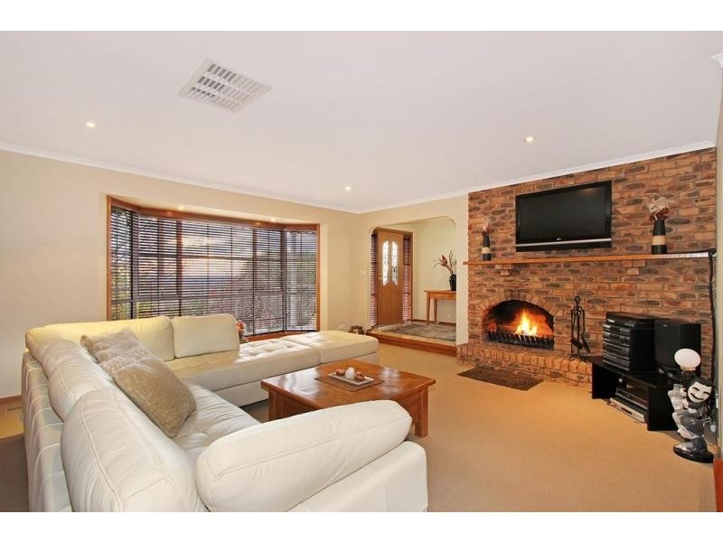 7 Stirling Court, Kilsyth VIC 3137