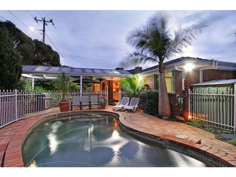 7 Stirling Court, Kilsyth VIC 3137