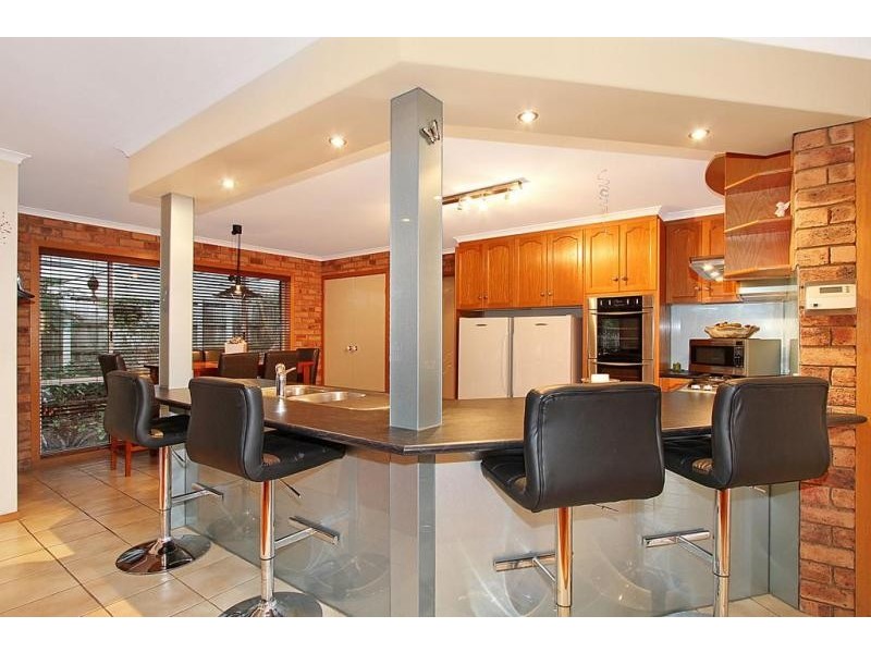 7 Stirling Court, Kilsyth VIC 3137