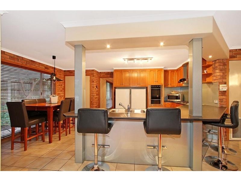 7 Stirling Court, Kilsyth VIC 3137