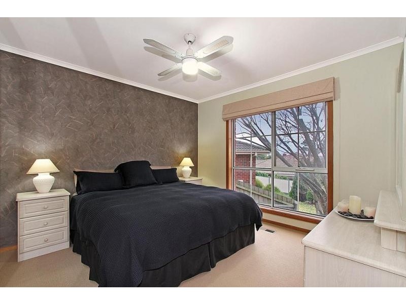 7 Stirling Court, Kilsyth VIC 3137