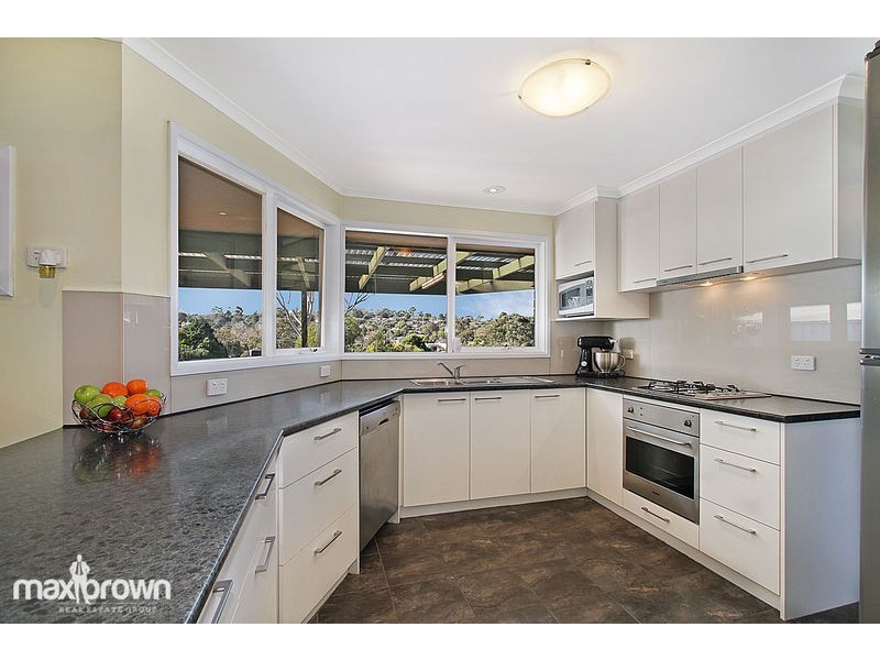 154 Manchester Road, Mooroolbark VIC 3138