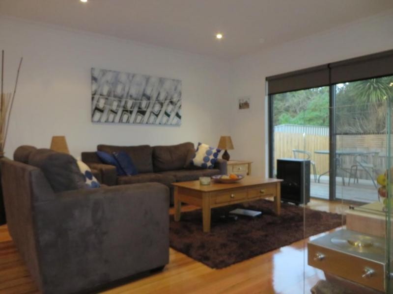 15 Wavell Avenue, Kilsyth VIC 3137