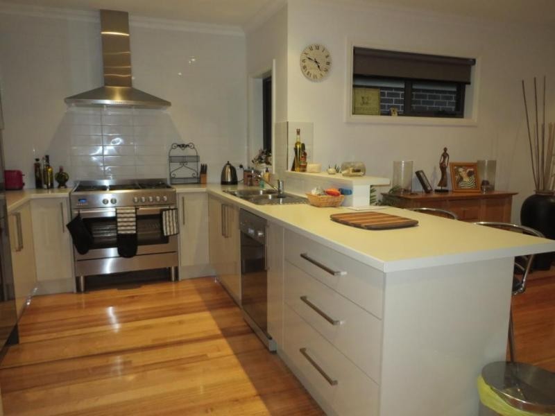 15 Wavell Avenue, Kilsyth VIC 3137