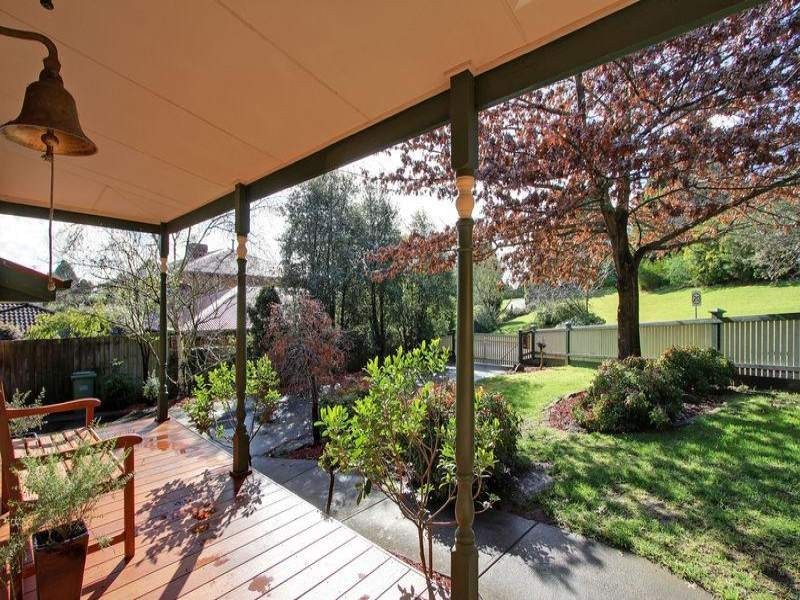 15 The Briars, Mooroolbark VIC 3138