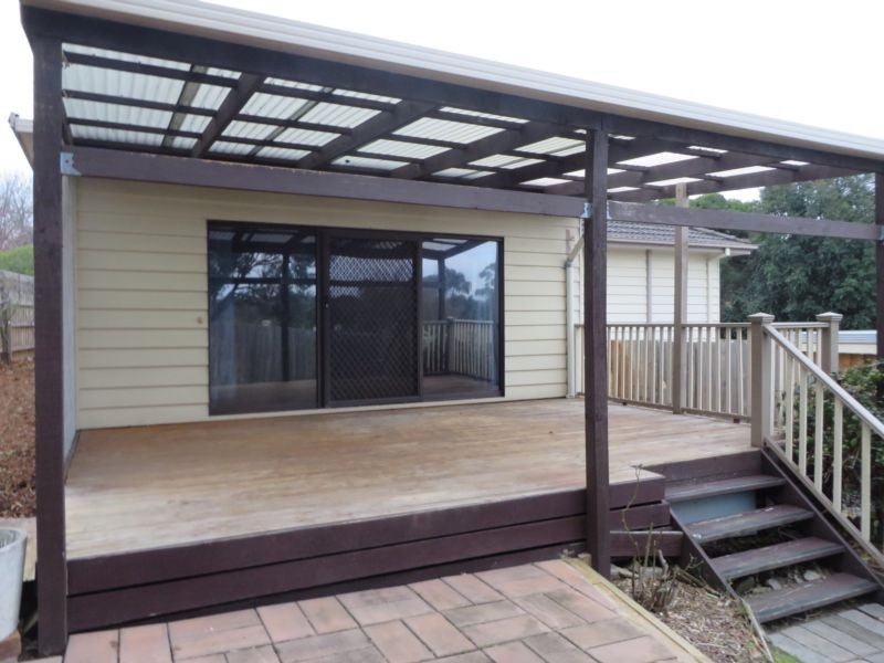 3 East Court, Croydon VIC 3136