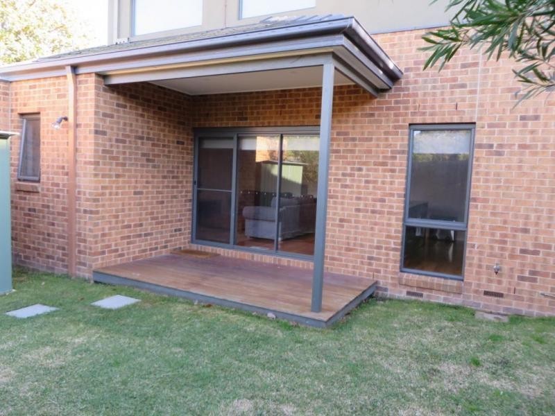 3/5 Gladys Grove, Croydon VIC 3136