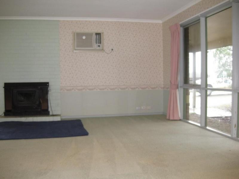 2 Hughes Road, Chirnside Park VIC 3116