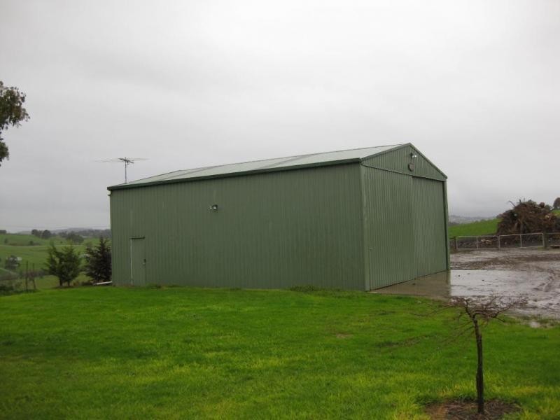 2 Hughes Road, Chirnside Park VIC 3116